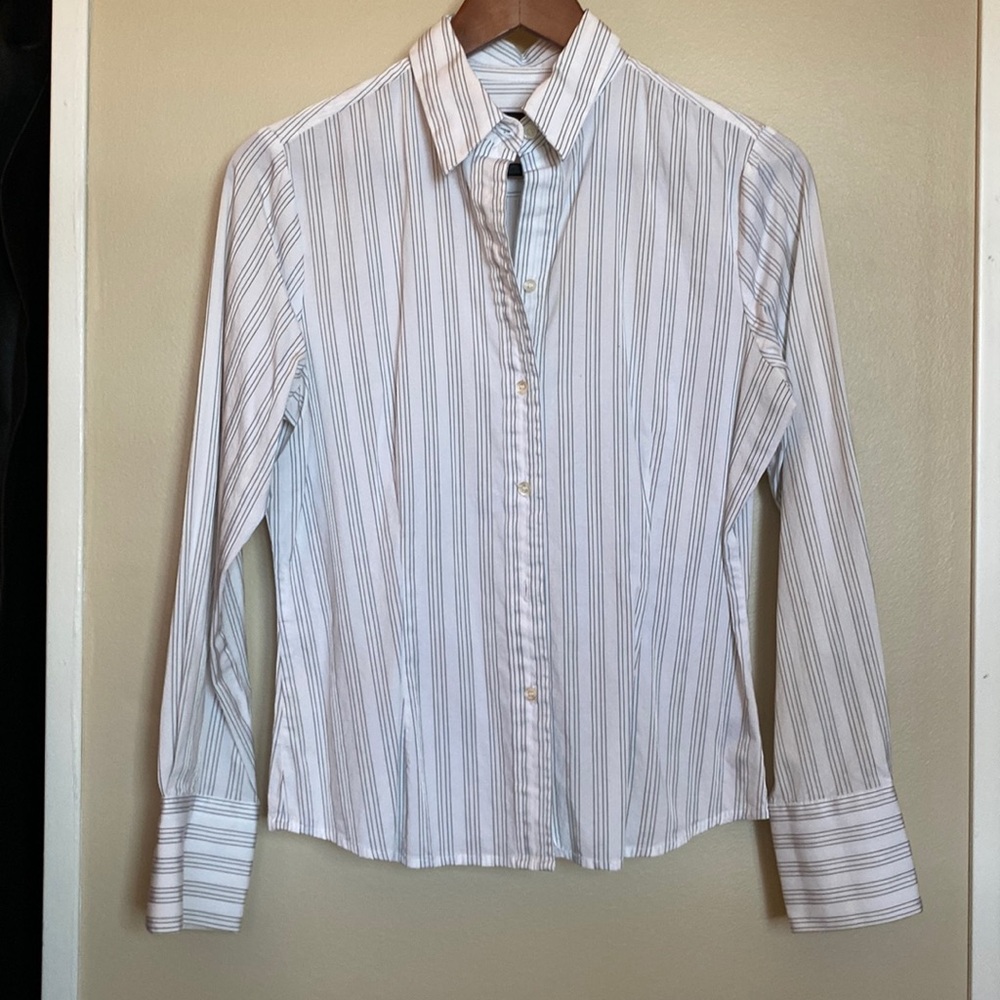The Limited Women’s Button Down Shirt. White w/Black Stripes. Size M.